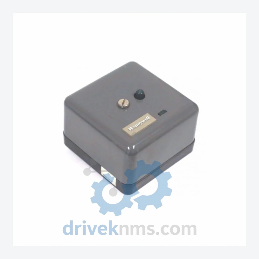 Honeywell RA890 Series Combustion Safety Controllers: Models RA890F1304 & RA890G1245 — Specs, Variants & Availability