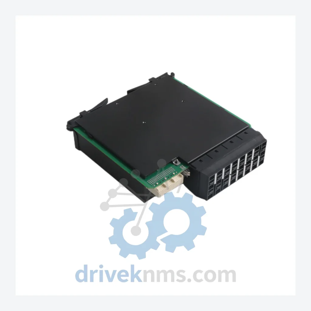 GE Fanuc 90-30 UR8LH Relay Output Module